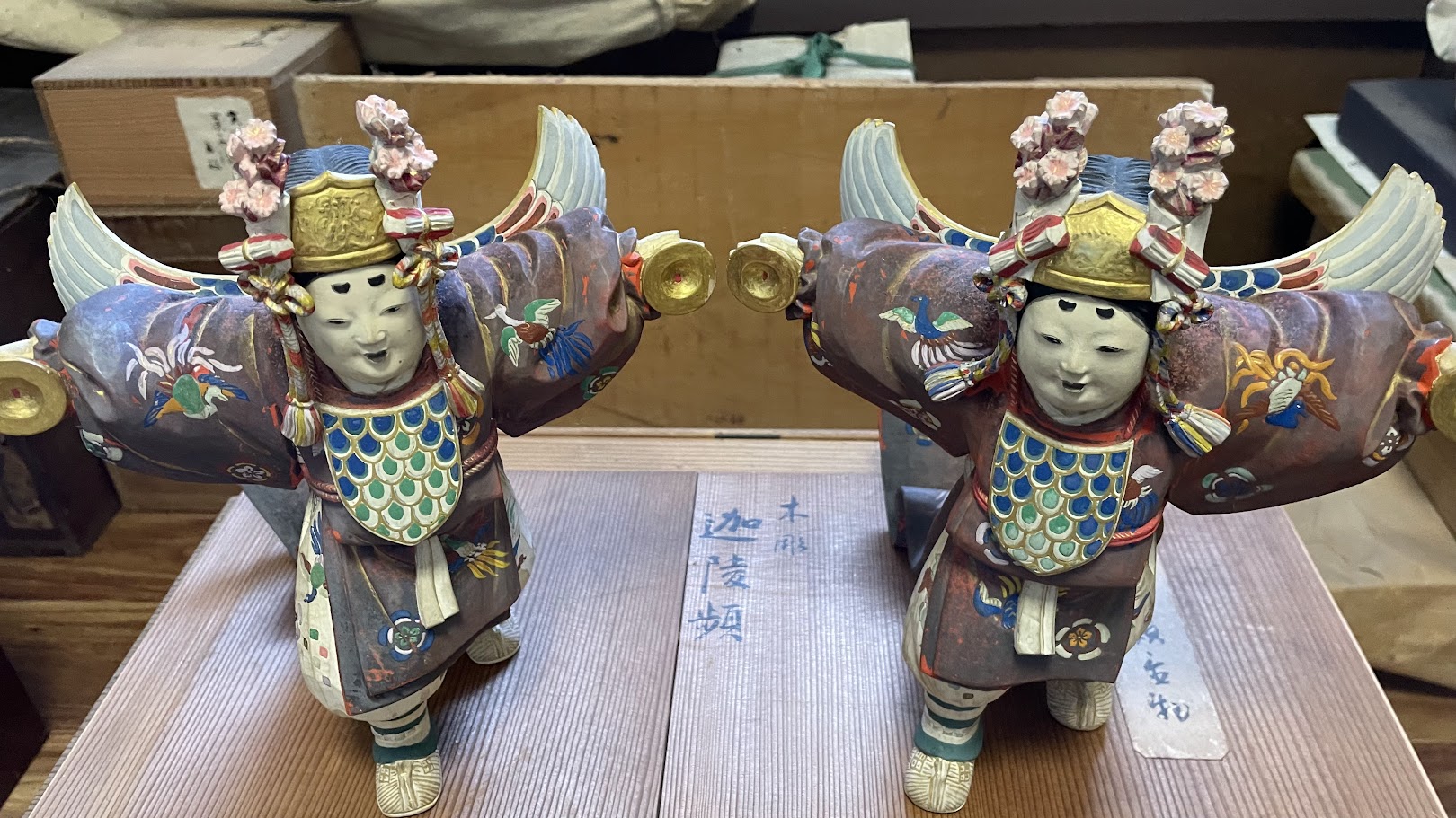 100年古民家 淡輪山荘には、大正迎賓館と言わせるだけの美術品が溢れている